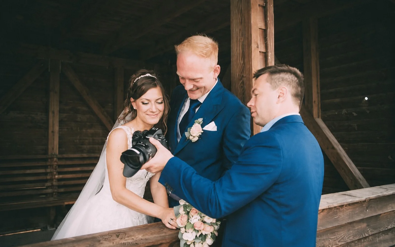 Diskrete Hochzeitsvideografie am Hochzeitstag